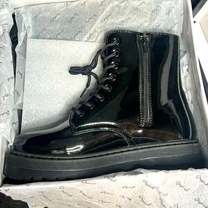 Qupid Black Patent Leather Combat Boots size 10 (41 eu)